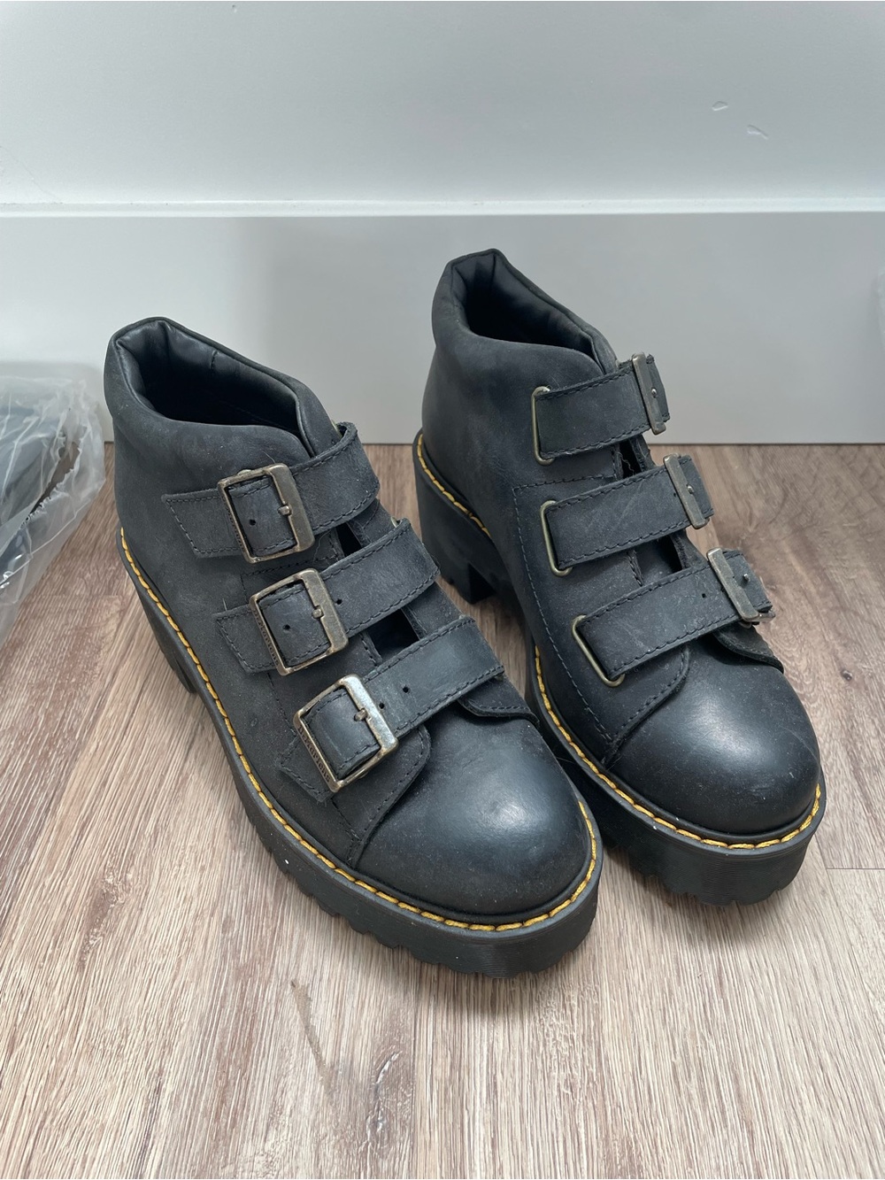 BRAND NEW Dr. Martens Coppola Platform Boots